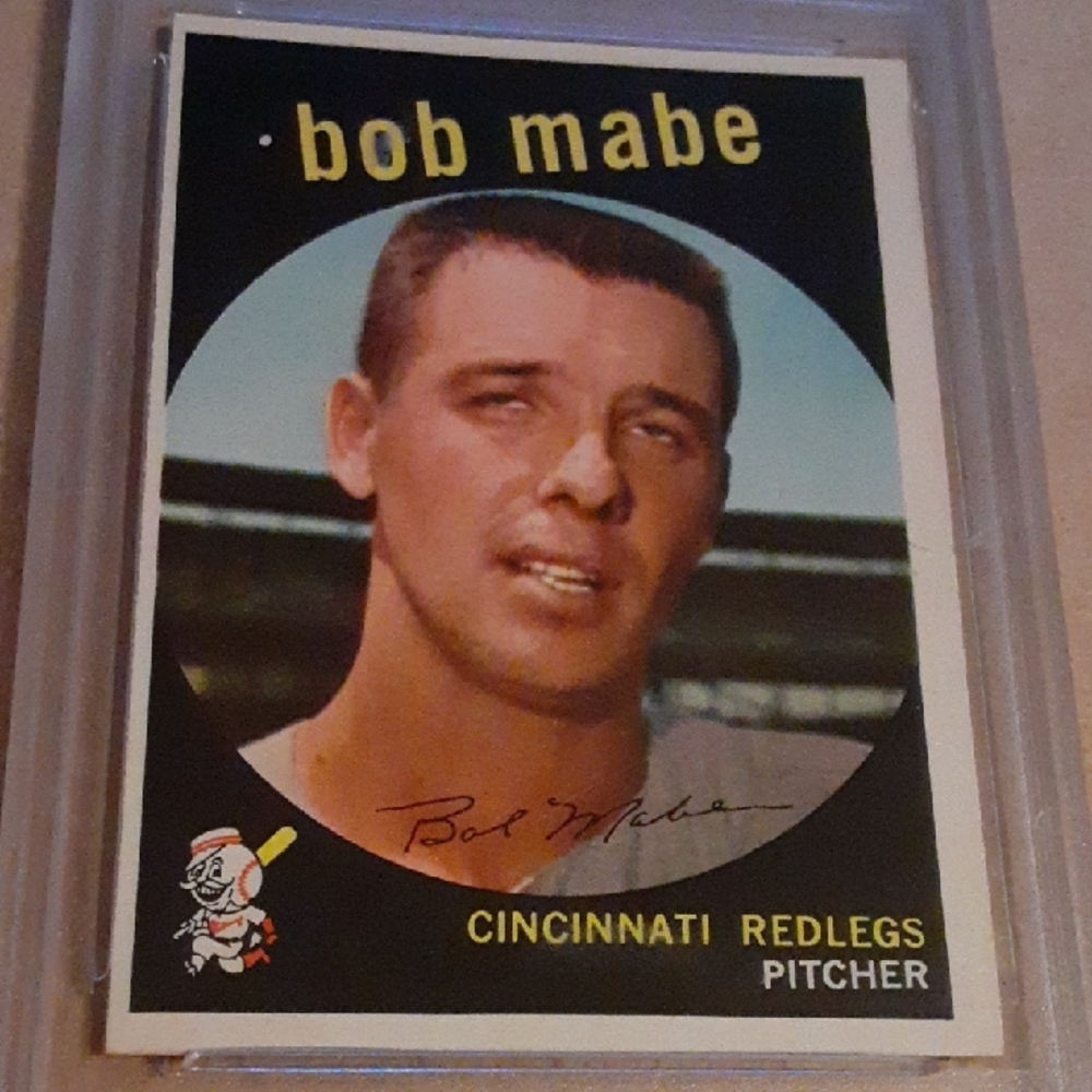 Graded Cincinnati Redlegs Bob Mabe Pitcher Baseball Card